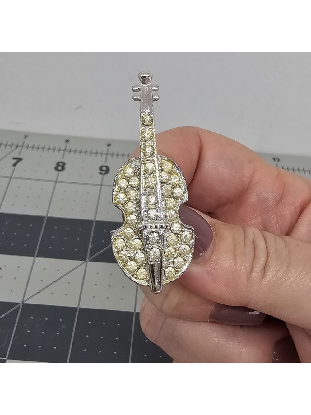 Vintage Pell Silver-Tone Rhinestone Violin Cello Music Pin Brooch